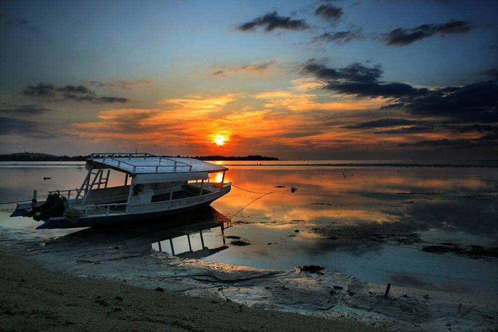 Puri Air Beach Resort & Spa Gili Air Ngoại thất bức ảnh